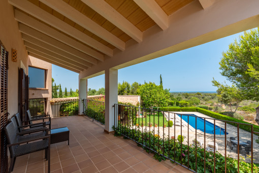 Balcony with pool and sea view