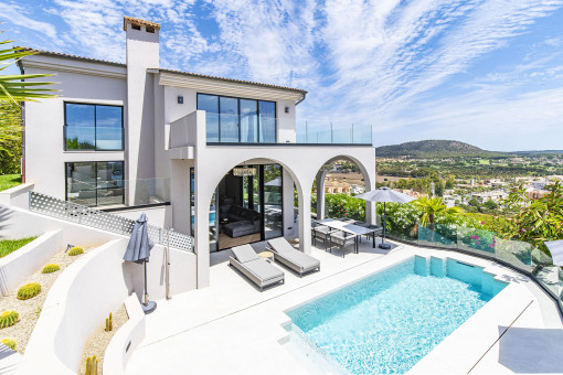 villa in Santa Ponsa for sale