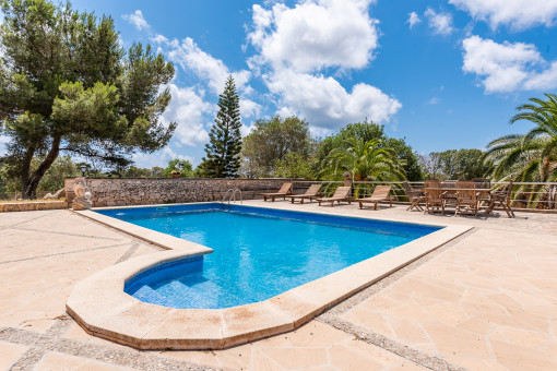 Large pool area
