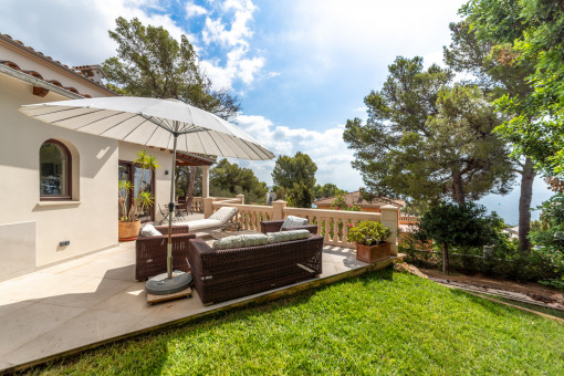 Cosy lounge terrace