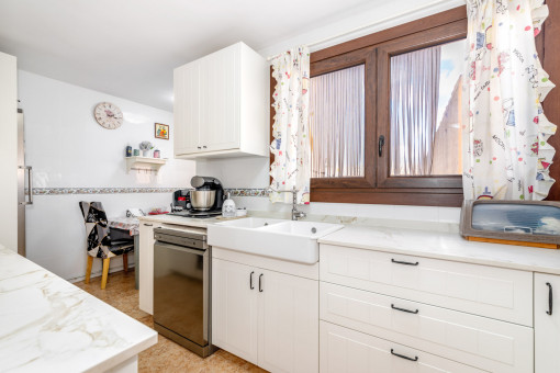 Bright live-in kitchen