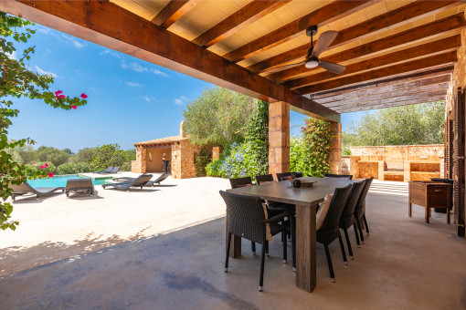 Covered outdoor dining area