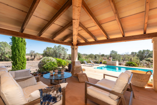 Covered lounge area