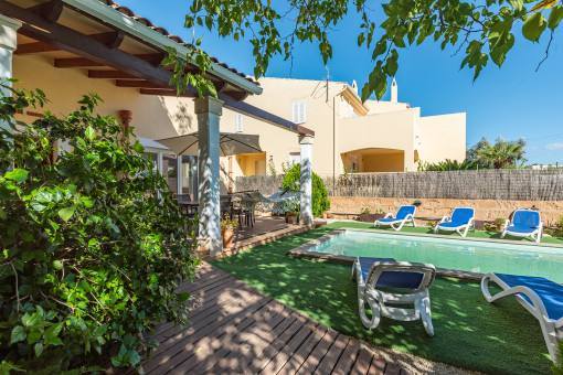 Gorgeous pool area