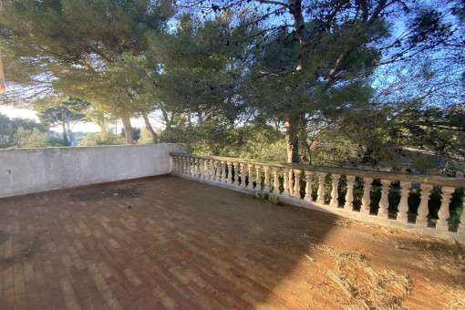 Upper terrace