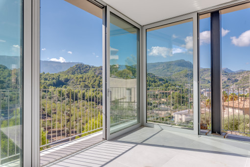 Living area with panorama views