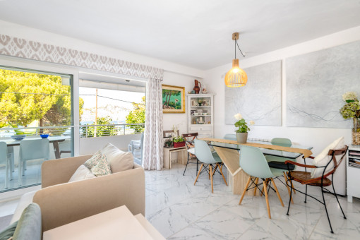 Bright living and dining area