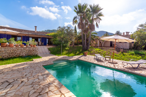 View of the finca, guest house and pool