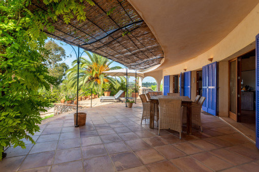 Large covered terrace