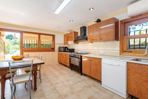 Spacious kitchen