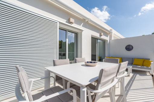 Outdoor dining area