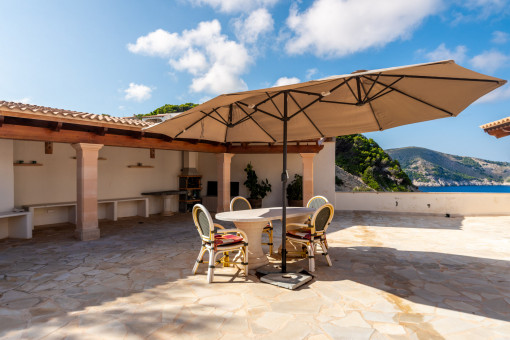 Terrace with outdoor kitchen