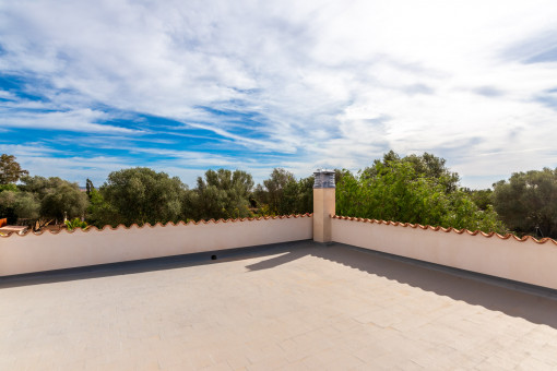 Spacious roof terrace