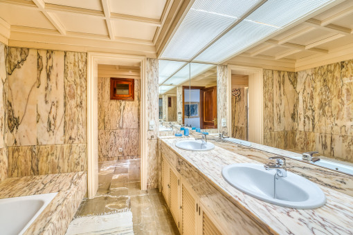 On eof 4 bathrooms 