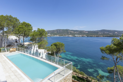 Lovely pool with sweeping views