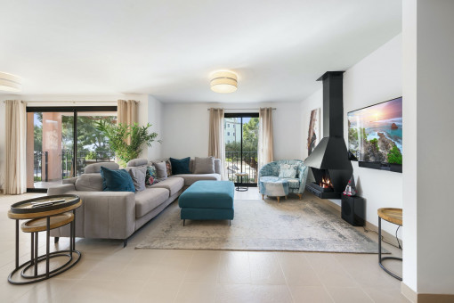 Designer-apartment with 4 bedrooms in a luxurious residential community in Camp de Mar