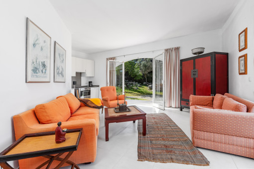 Guest room