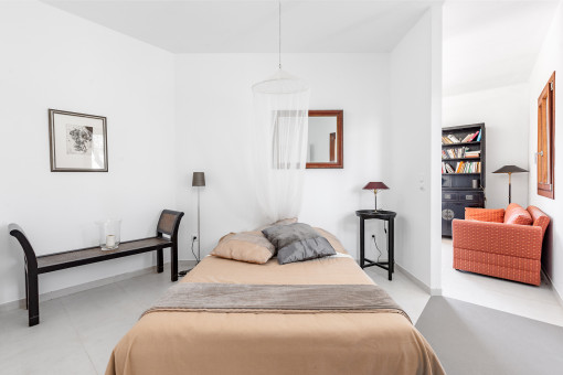 Guest room