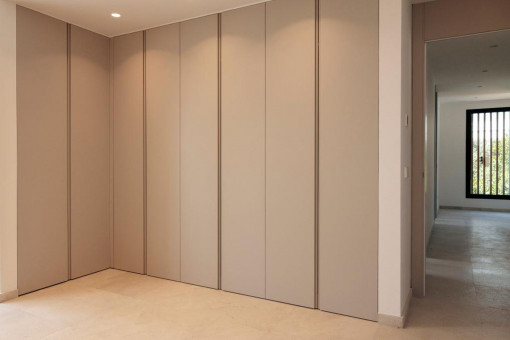  All bedrooms with buit in wardrobes