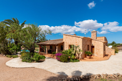 Beautiful finca with pool in the heart of Mallorca in Llucmajor
