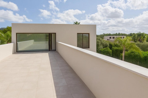 Terrace of the upper floor