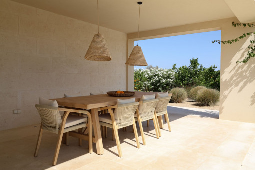 Covered seating area