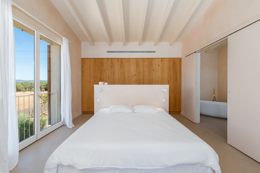 Additional bedroom