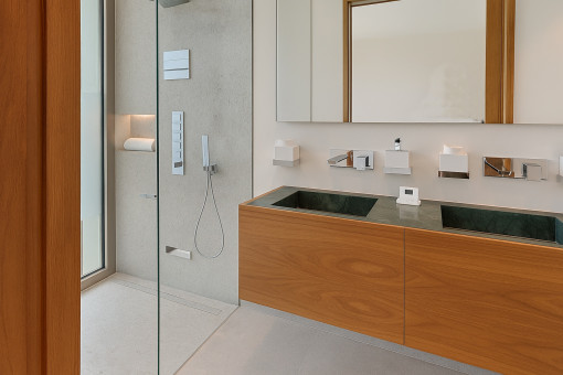 Bathroom of the fourth double bedroom