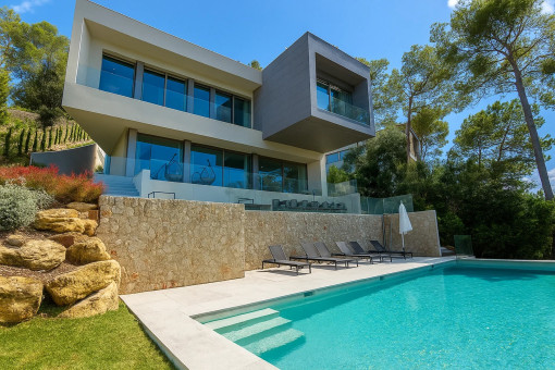 Minimalist villa in Gotmar