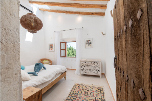 One of 6 bedrooms