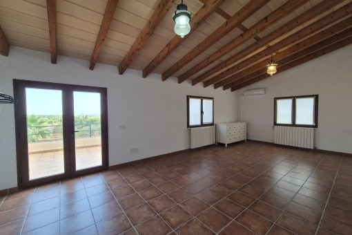 Bedroom upper floor