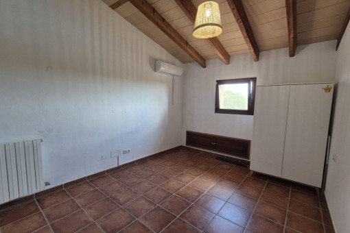 Bedroom upper floor