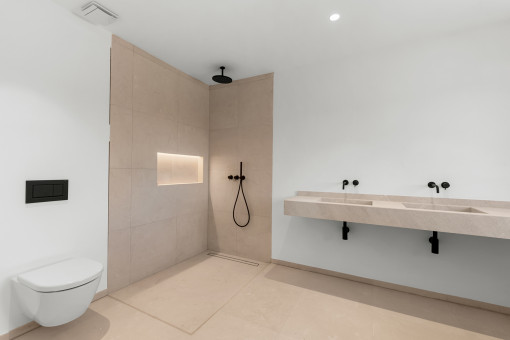 Masterbathroom