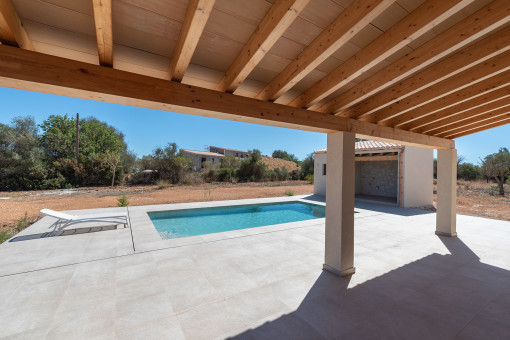 Terrace with Pooviews