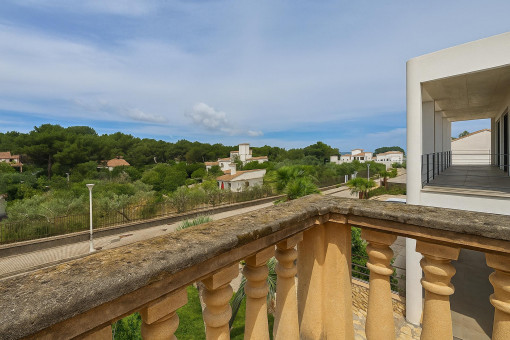 Terrace with sea views