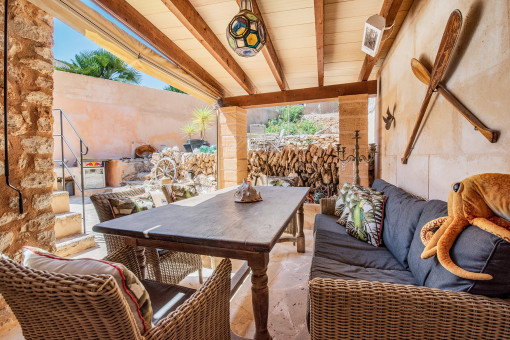 Covered terrace House 2