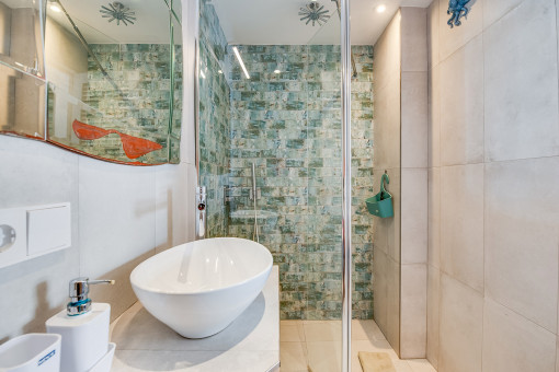 Bathroom House 1