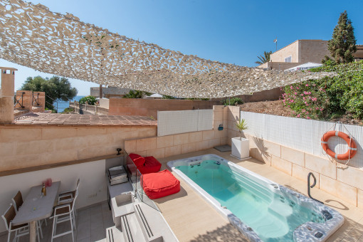 Patio with SWIM SPA House 1
