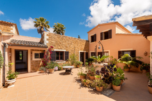Finca in Artà with cosy patio