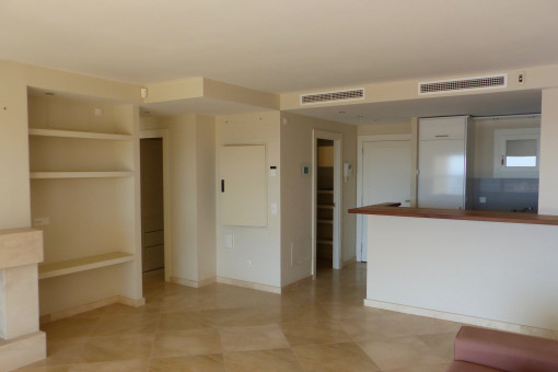Living/dining area