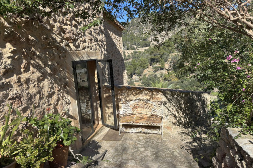 Main entrance of the finca annex