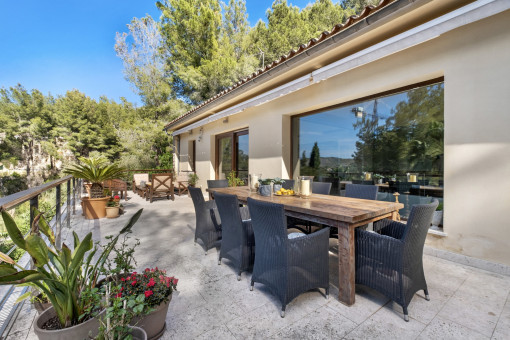 Outdoor dining area