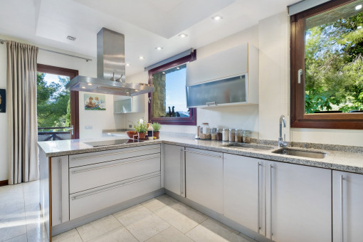 Spacious built-in kitchen