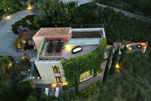 Unique loft with panoramic views as far as Cap Formentor - stylish living in Son Macià
