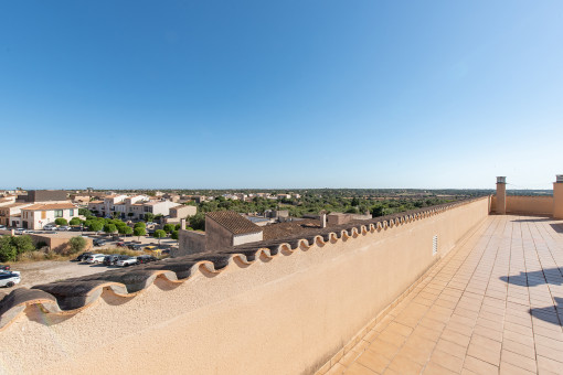 Community rooftop terrace