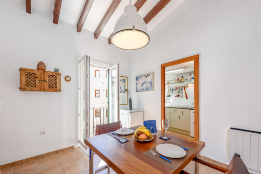 Dining room with view of the courtyard