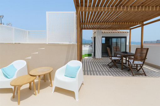 Roof terrace and swimmingpool