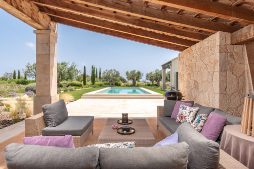 Covered terrace with chill out area