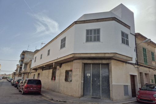 Facade view