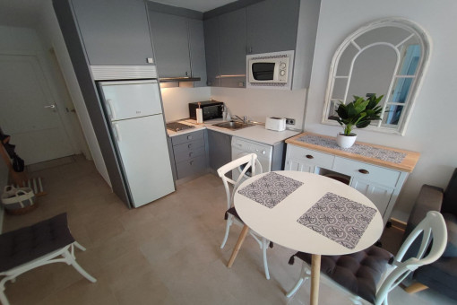 Fully equipped kitchen with dining area for everyday comfort
